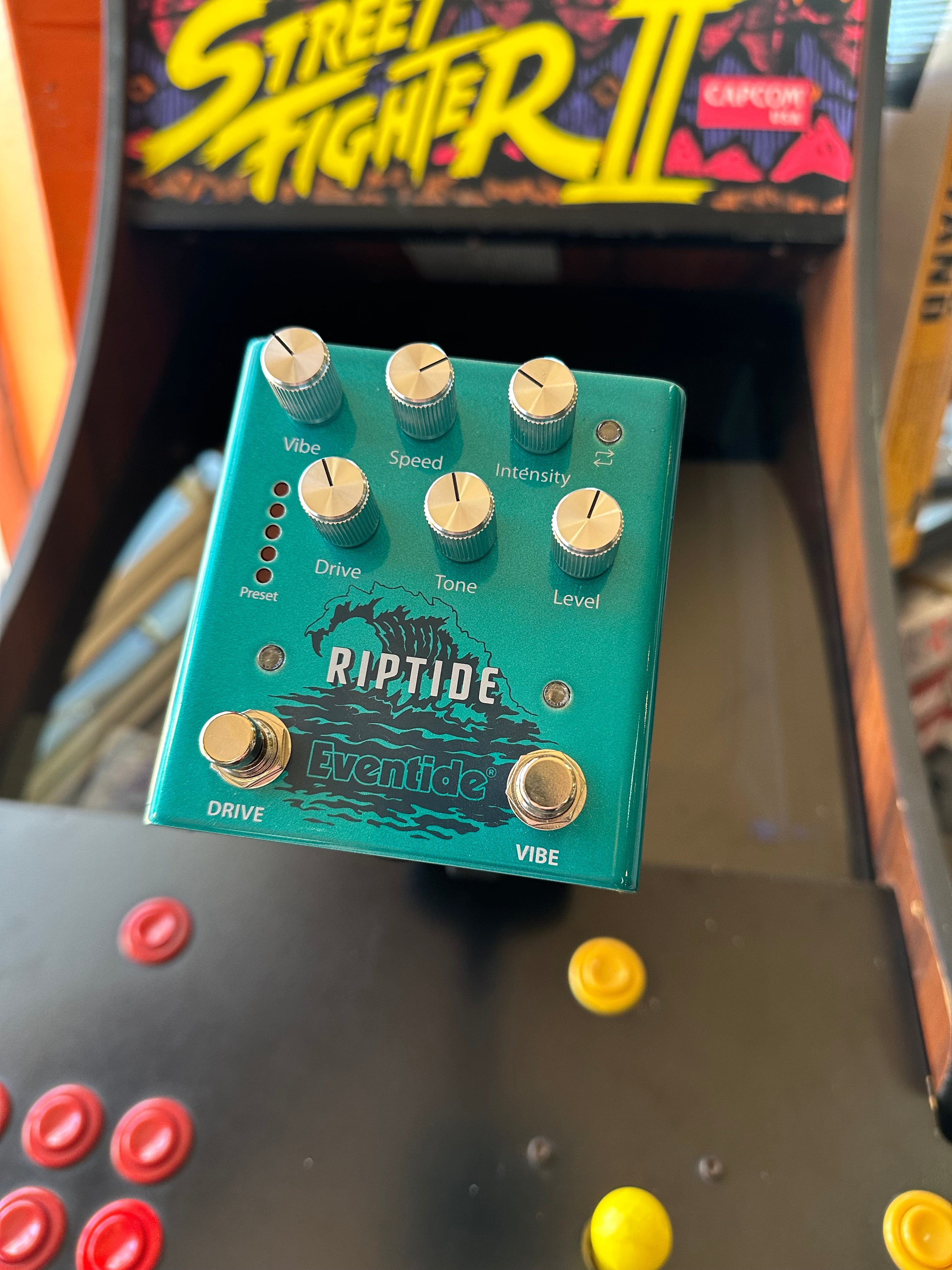 Eventide | Riptide | Drive/Vibe | Ex-Demo Pedals Eventide | Riptide | Drive/Vibe | Ex-Demo Pedals